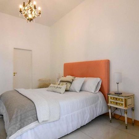 Dpto. En Recoleta: Calido, Proximo Y Confortable Buenos Aires Exterior photo